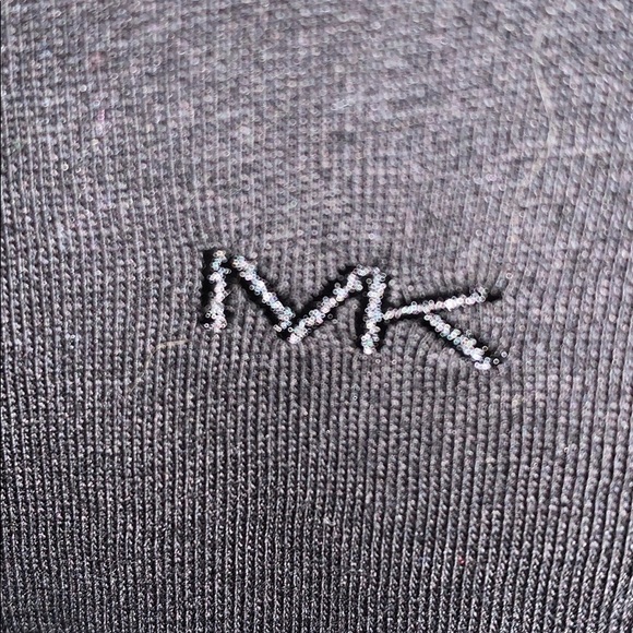 Michael Kors V Neck tee - Picture 2 of 3